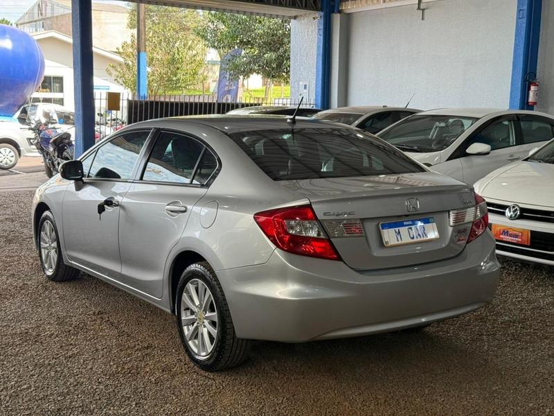 Honda Civic Sedan Lxs 1.8 1.8 Flex 16V Aut. 4P - foto 2
