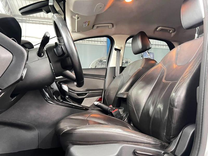 Ford Focus Sedan 2.0 16V 2.0 16V Flex 4P Aut. - foto 7