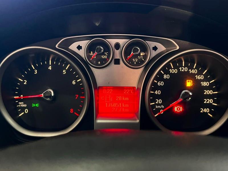 Ford Focus Sedan 1.6 1.6 Flex 8V 16V 4P Mec. - foto 10