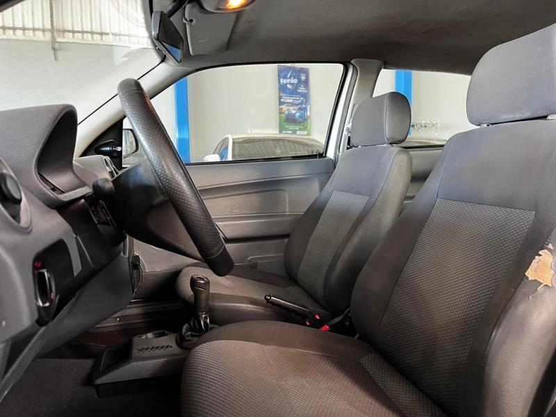 Volkswagen Gol City (trend) 1.0 Mi Total Flex 8V 2P - foto 7