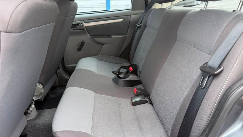 Chevrolet Prisma 14l LT - foto 8