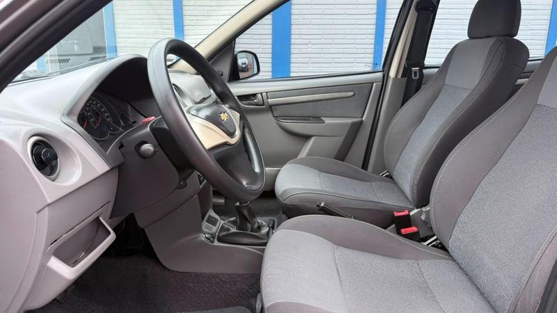 Chevrolet Prisma 14l LT - foto 7