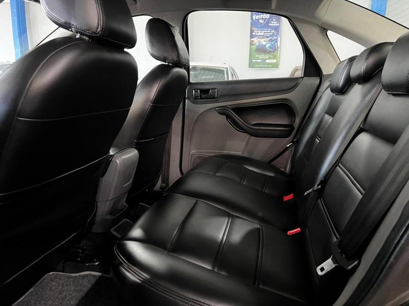 Ford Focus Sedan 2.0 16V 2.0 16V Flex 4P Aut. - foto 8