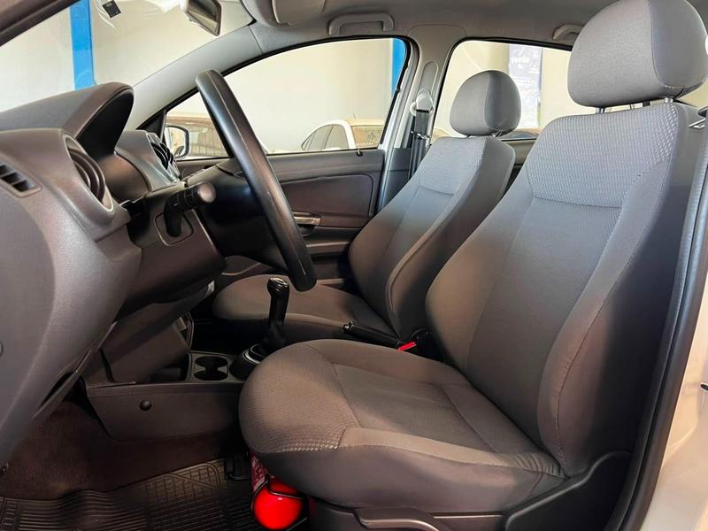 Volkswagen Voyage 1.0 1.0 City Mi Total Flex 8V 4P - foto 7