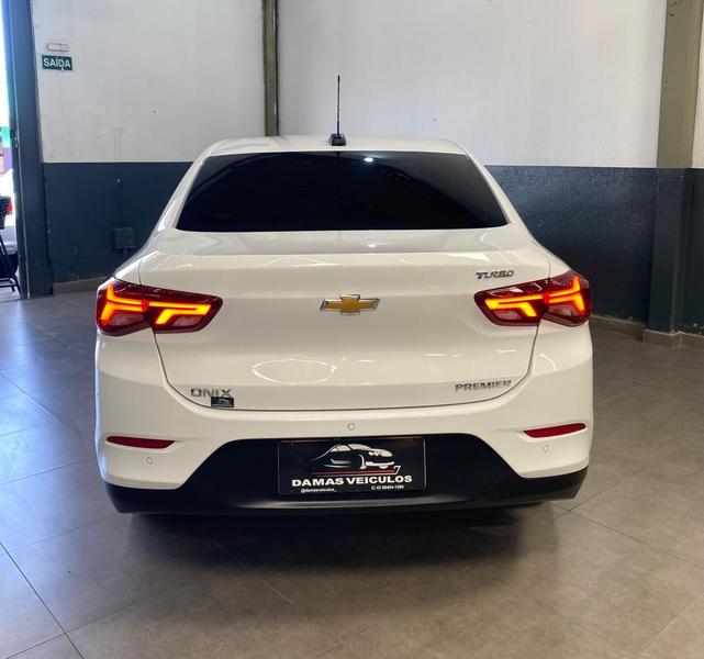 Chevrolet Onix Plus 10tat - foto 8
