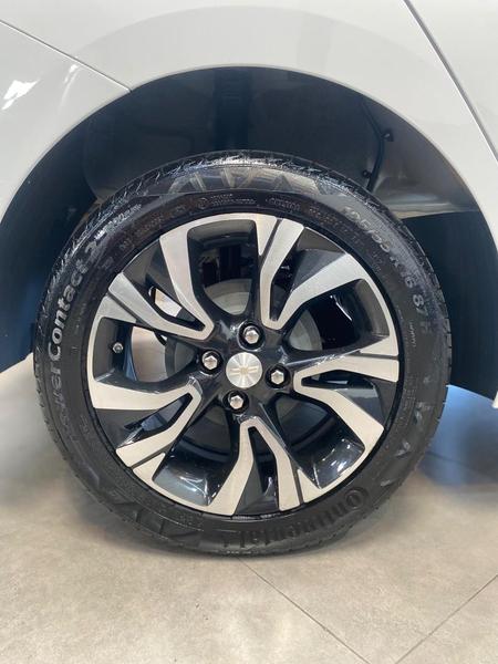 Chevrolet Onix Plus 10tat - foto 15