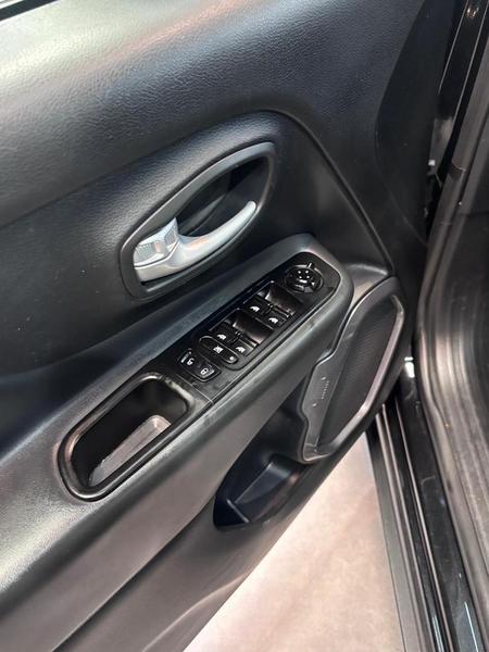 Jeep Renegade Longitude T270 13 Tb 4X2 Flex Automático - foto 12