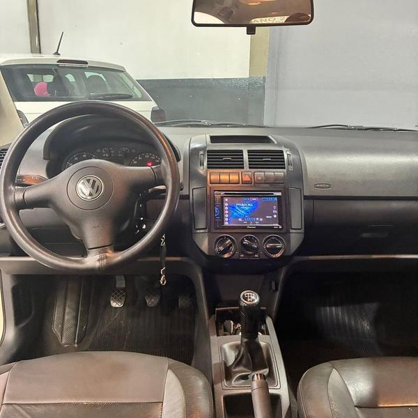 Volkswagen Polo Sedan 1.6 - foto 8