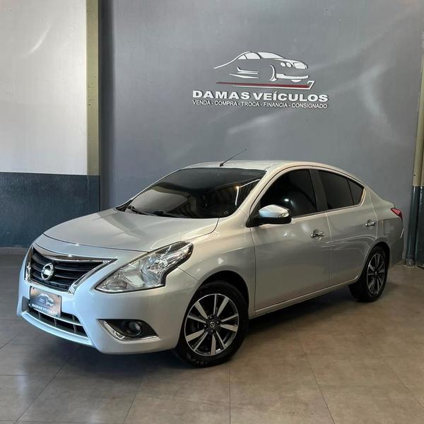 Nissan Versa 2018 à venda
