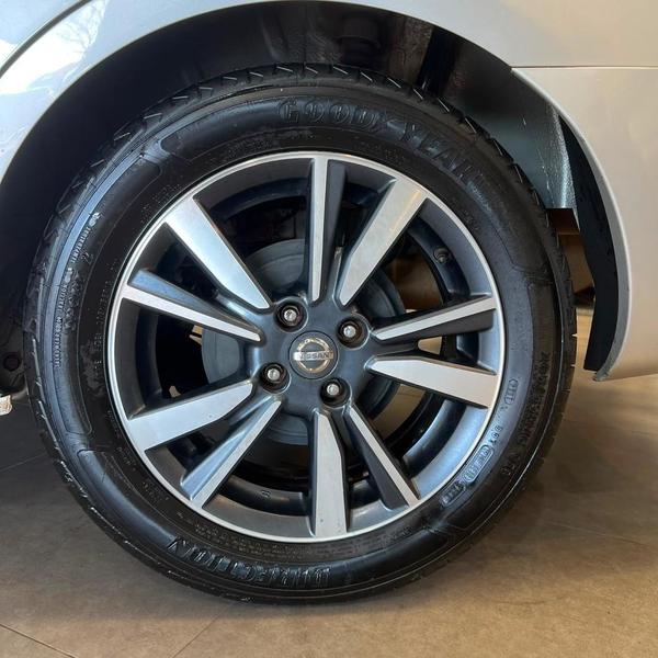 Nissan Versa 16sl Flex - foto 11