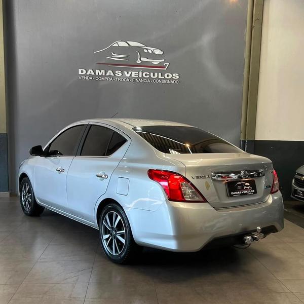 Nissan Versa 16sl Flex - foto 6