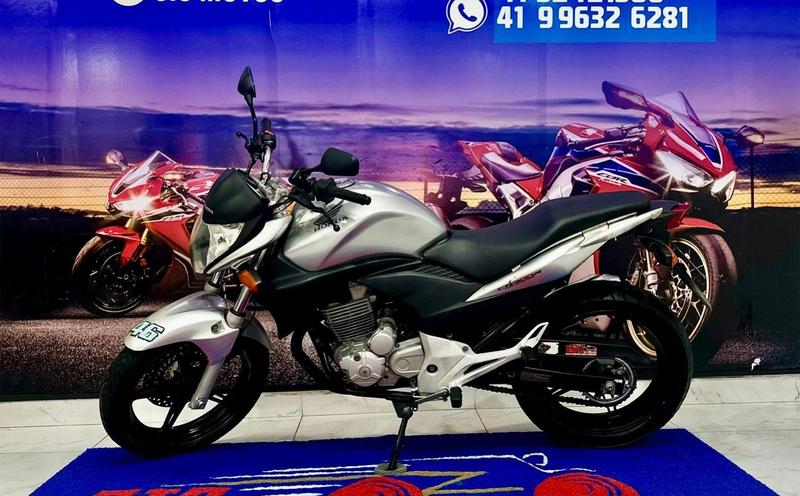 HONDA CB 300R