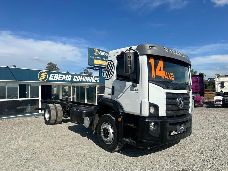 VOLKSWAGEN 15.190 CRM 4X2 4P