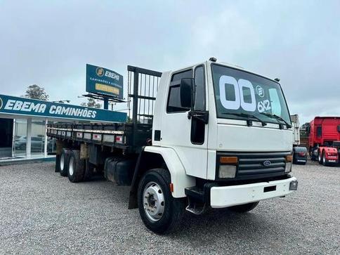 FORD CARGO 1215