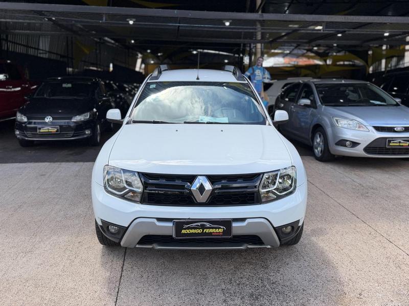 Renault Duster 2.0 D 4x2a - foto 2