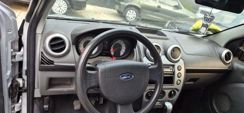 Ford Fiesta Rocam Sedan 1.6 8V Flex - foto 8