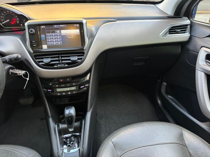 Peugeot 208 Griffe At - foto 14