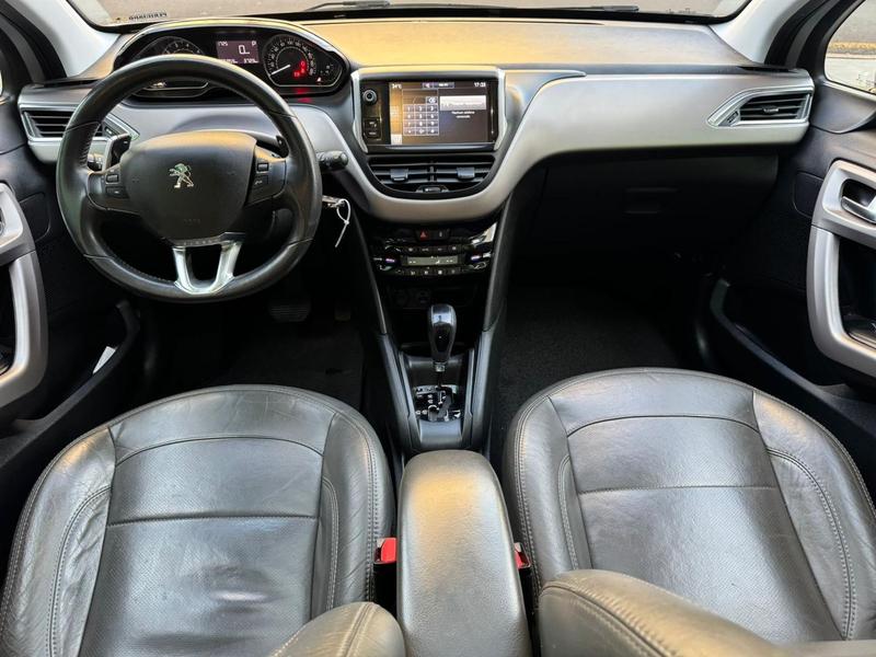 Peugeot 208 Griffe At - foto 12