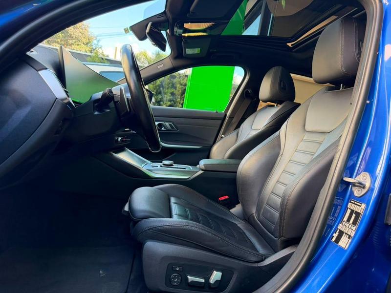 BMW 320i M Sport Flex - foto 11