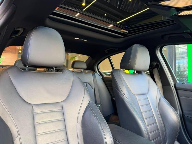 BMW 320i M Sport Flex - foto 15
