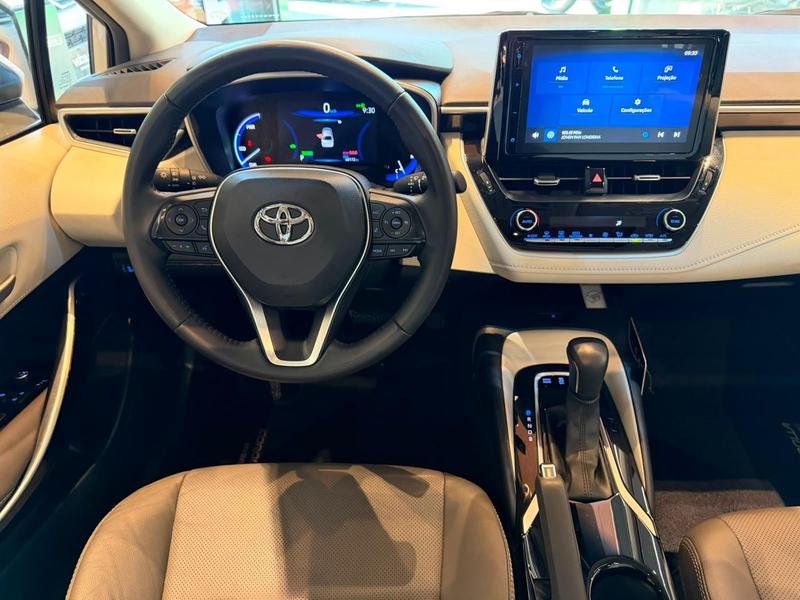 Toyota Corolla Apremiumh - foto 12