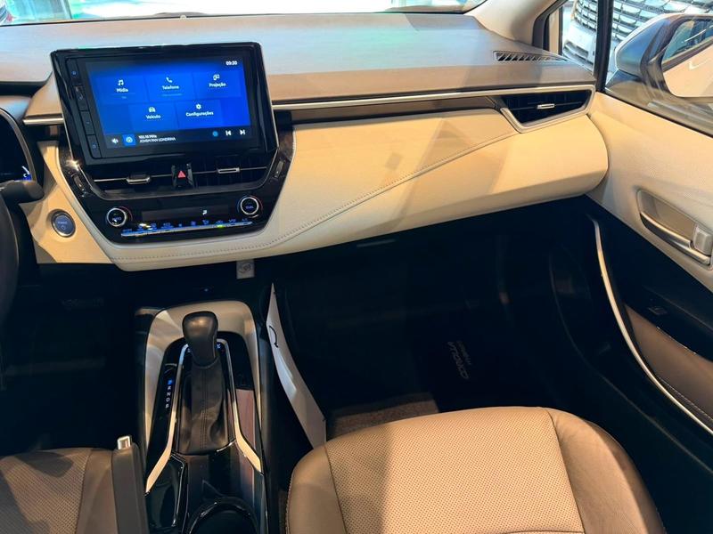Toyota Corolla Apremiumh - foto 15