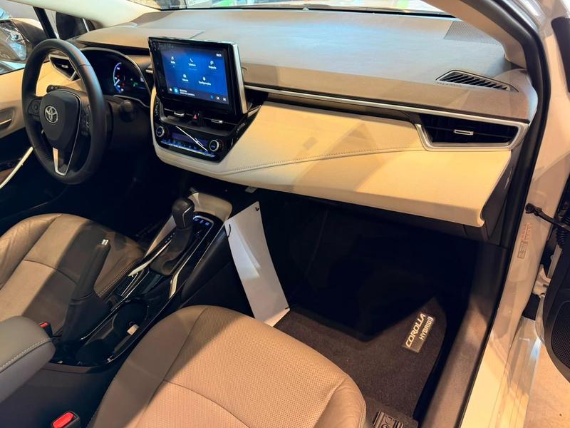 Toyota Corolla Apremiumh - foto 16