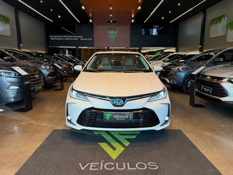 Toyota Corolla Apremiumh - foto 2