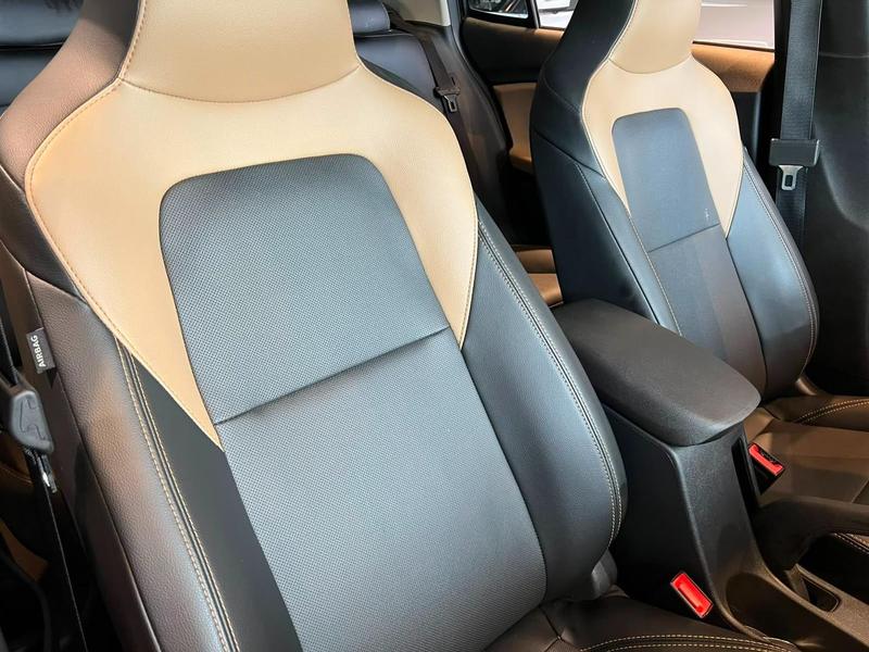 Chevrolet Onix Plus 10tat - foto 18