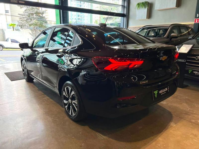 Chevrolet Onix Plus 10tat - foto 6