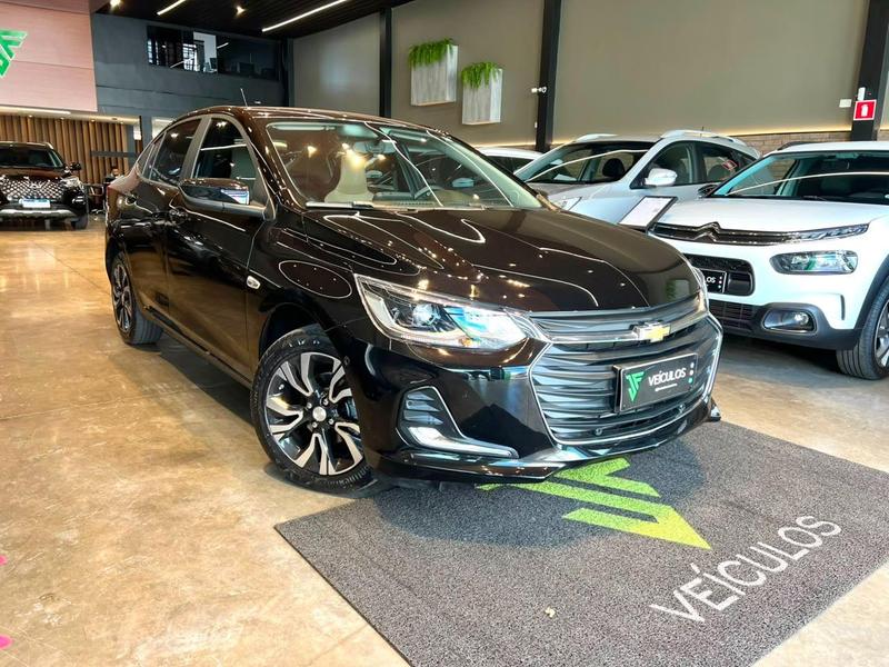 Chevrolet Onix Plus 10tat - foto 3