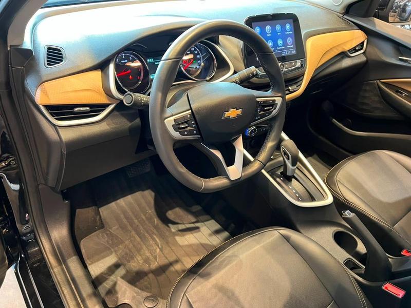 Chevrolet Onix Plus 10tat - foto 10