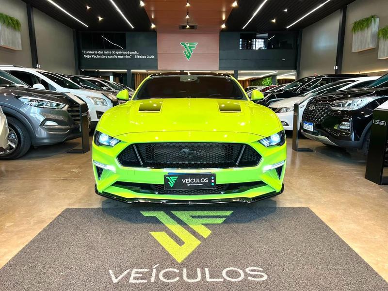 Ford Mustang GT - foto 2