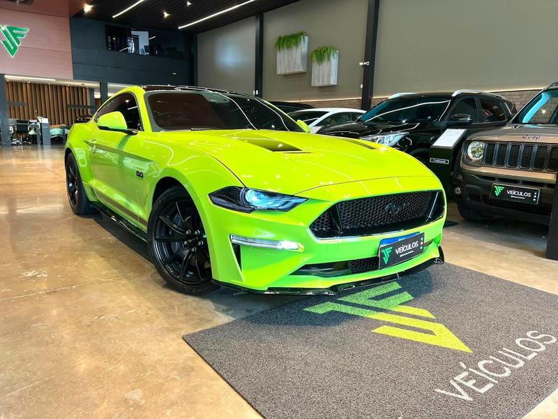 Ford Mustang GT - foto 3