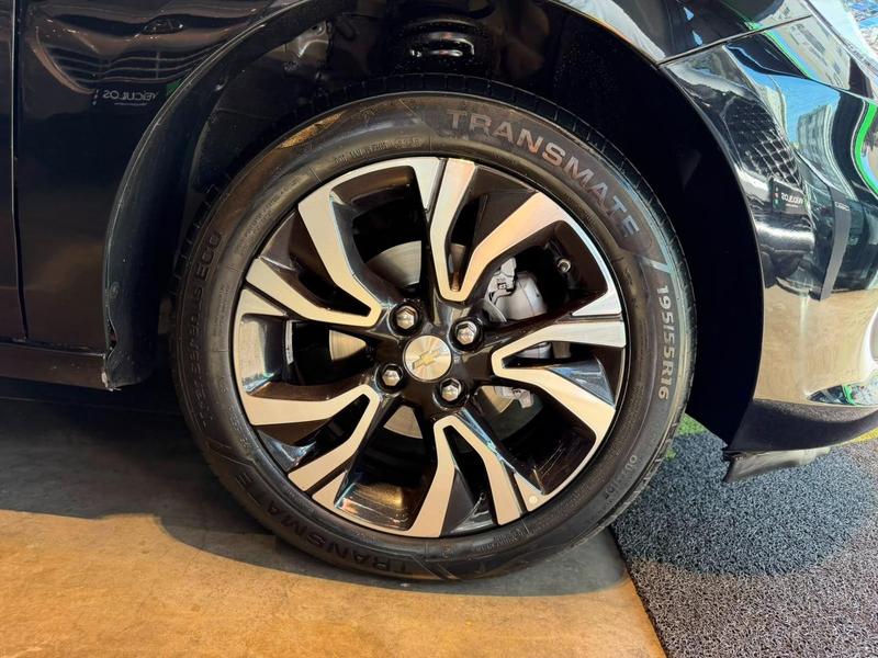 Chevrolet Onix 10tat - foto 19