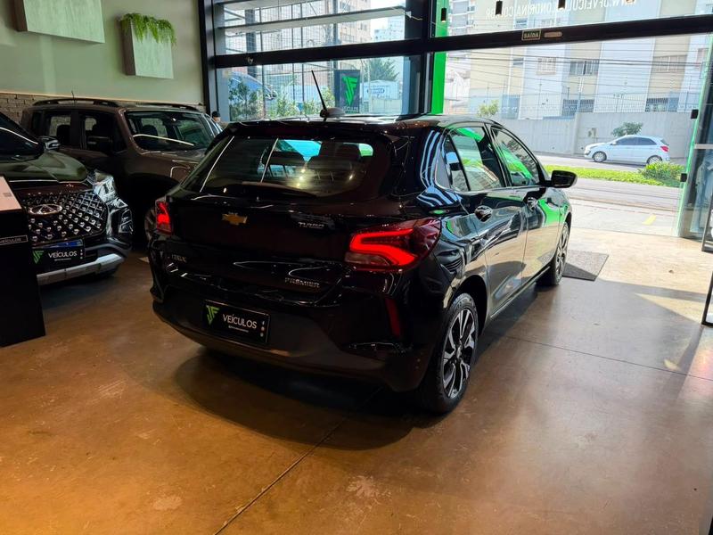 Chevrolet Onix 10tat - foto 4