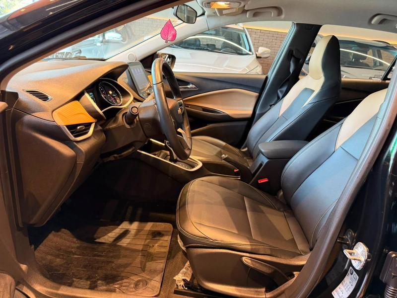 Chevrolet Onix 10tat - foto 18
