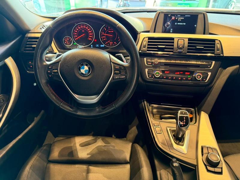 BMW 320i Active Flex - foto 12