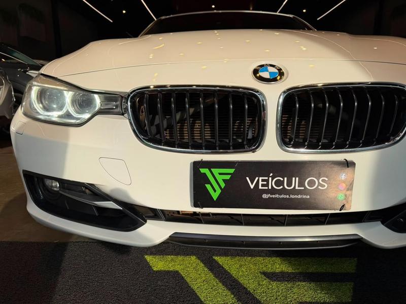 BMW 320i Active Flex - foto 9