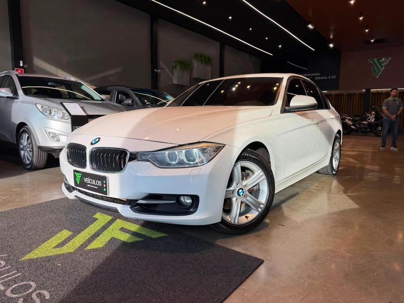 BMW 320i 2015 à venda