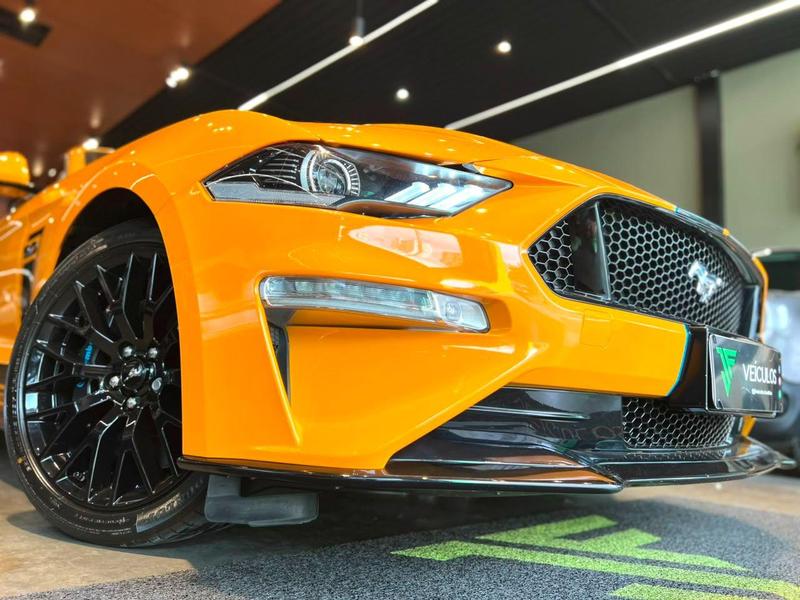 Ford Mustang GT - foto 6