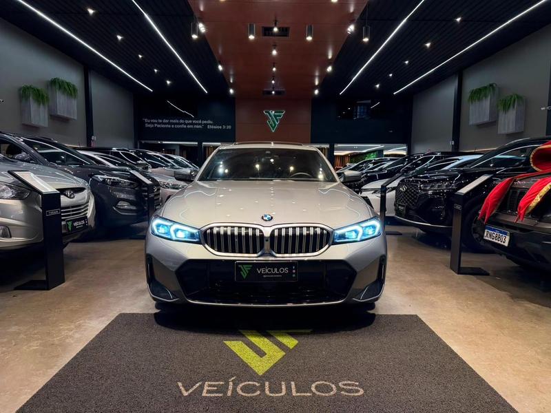 BMW 320i M Sport Flex - foto 2