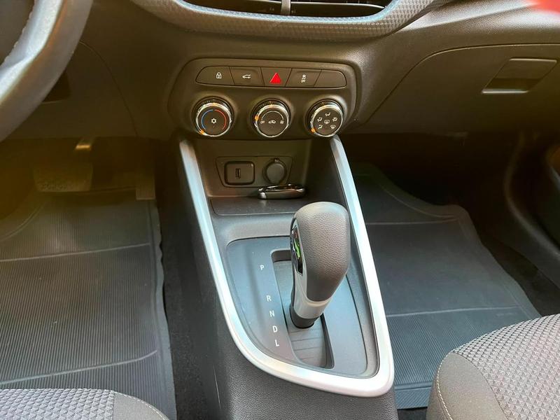 Chevrolet Onix Plus 10tat LTZ - foto 15