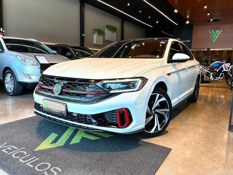 Volkswagen Jetta 2022 à venda