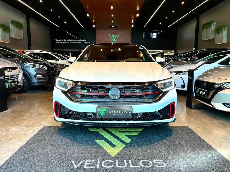 Volkswagen Jetta GLi - foto 2