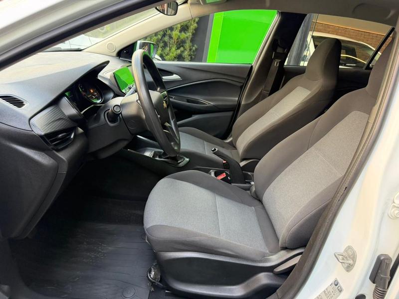 Chevrolet Onix 10mt Hb - foto 16