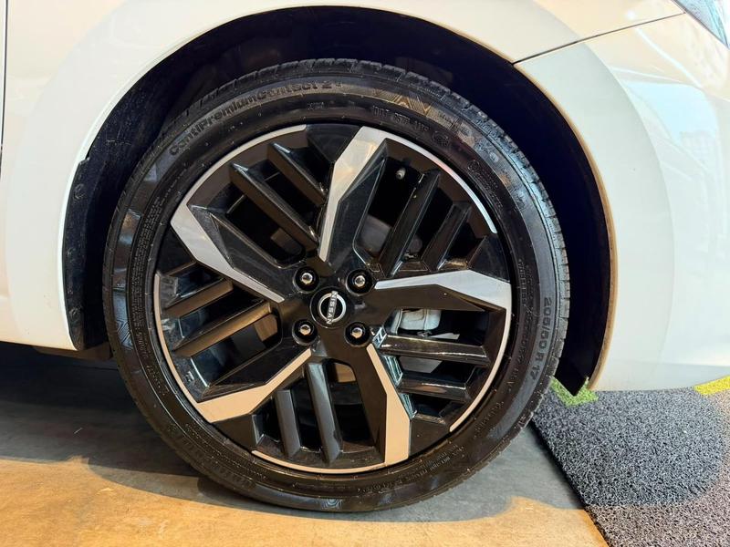 Nissan Versa Excl CVT - foto 19