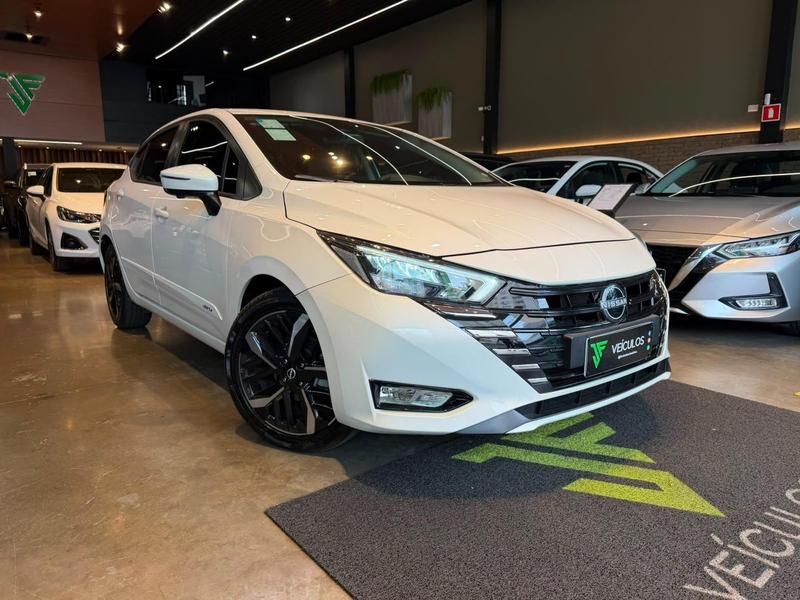 Nissan Versa Excl CVT - foto 3