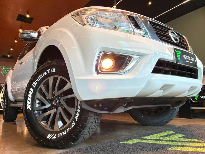 Nissan Frontier Le X4 - foto 8