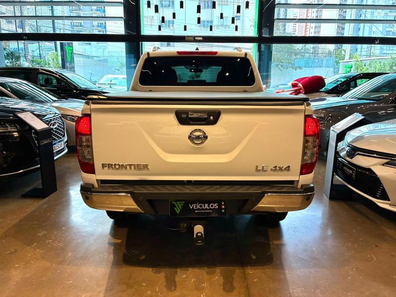 Nissan Frontier Le X4 - foto 5